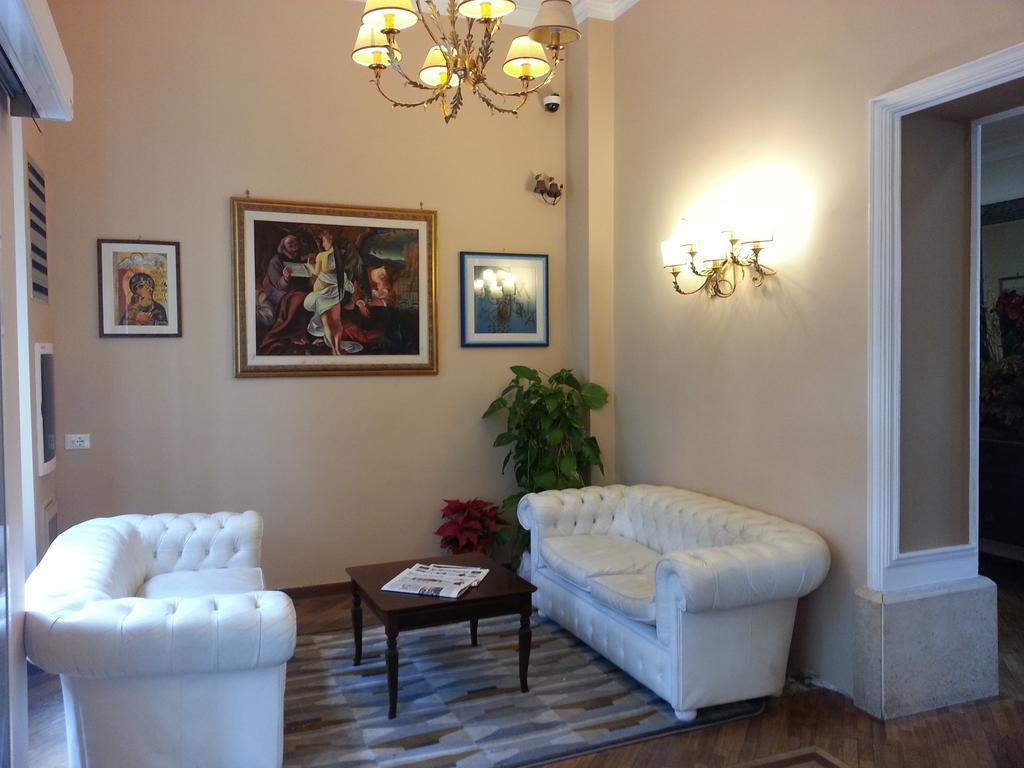 Hotel Villa Aricia Ariccia Exterior photo